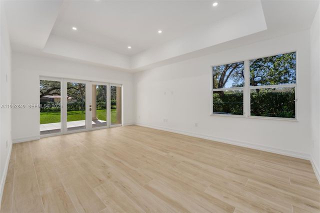 6650 SW 127th St, Pinecrest, FL 33156