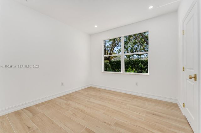 6650 SW 127th St, Pinecrest, FL 33156