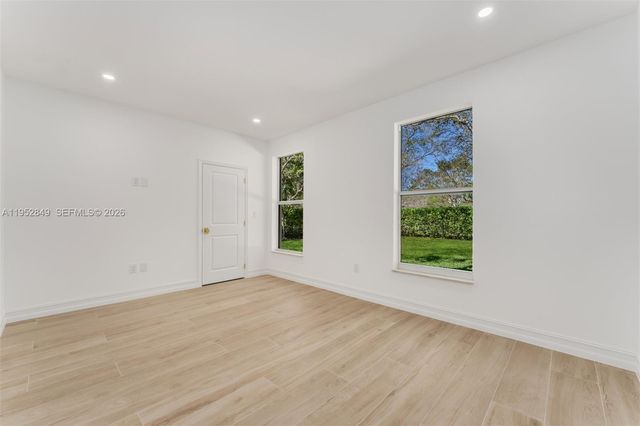 6650 SW 127th St, Pinecrest, FL 33156