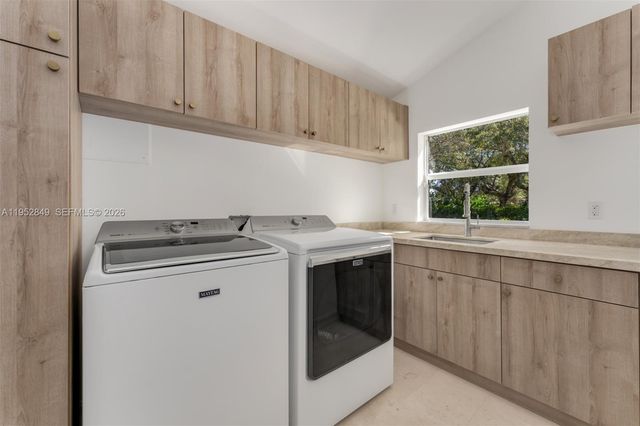 6650 SW 127th St, Pinecrest, FL 33156