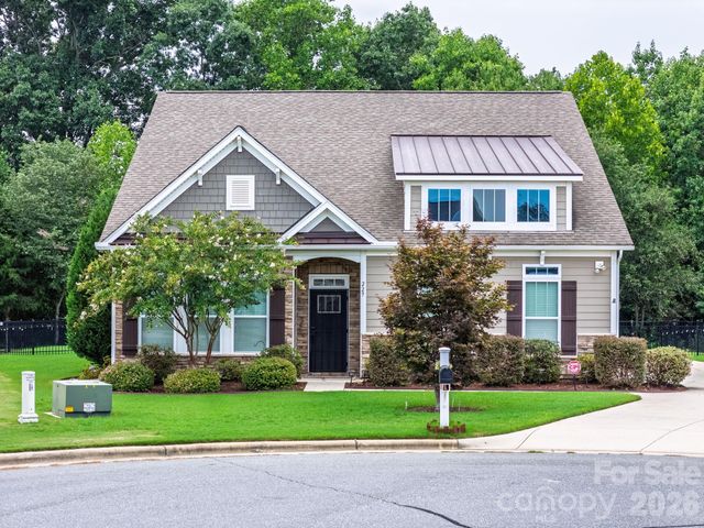 229 Hunters Hill Drive, Statesville, NC 28677