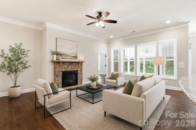 229 Hunters Hill Drive, Statesville, NC 28677
