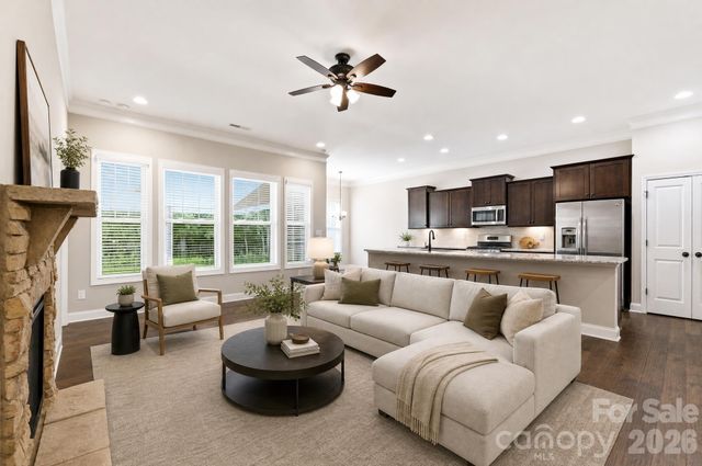 229 Hunters Hill Drive, Statesville, NC 28677