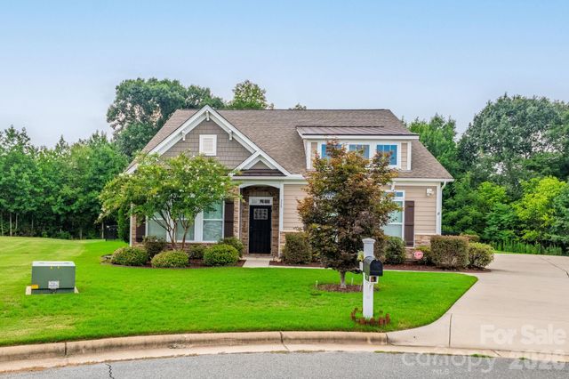 229 Hunters Hill Drive, Statesville, NC 28677