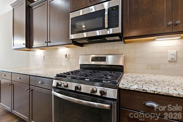 229 Hunters Hill Drive, Statesville, NC 28677