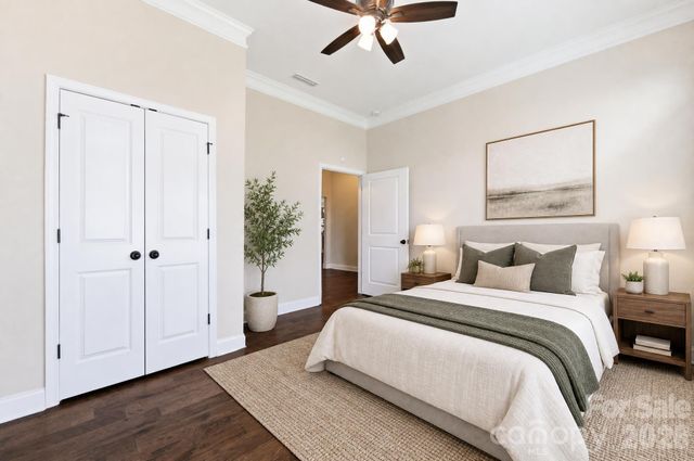 229 Hunters Hill Drive, Statesville, NC 28677