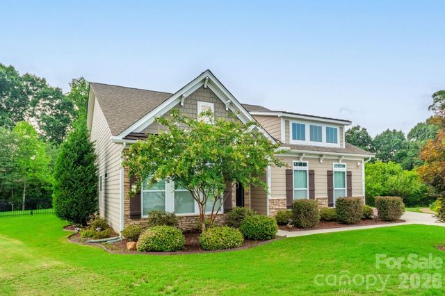 229 Hunters Hill Drive, Statesville, NC 28677