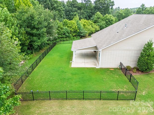 229 Hunters Hill Drive, Statesville, NC 28677