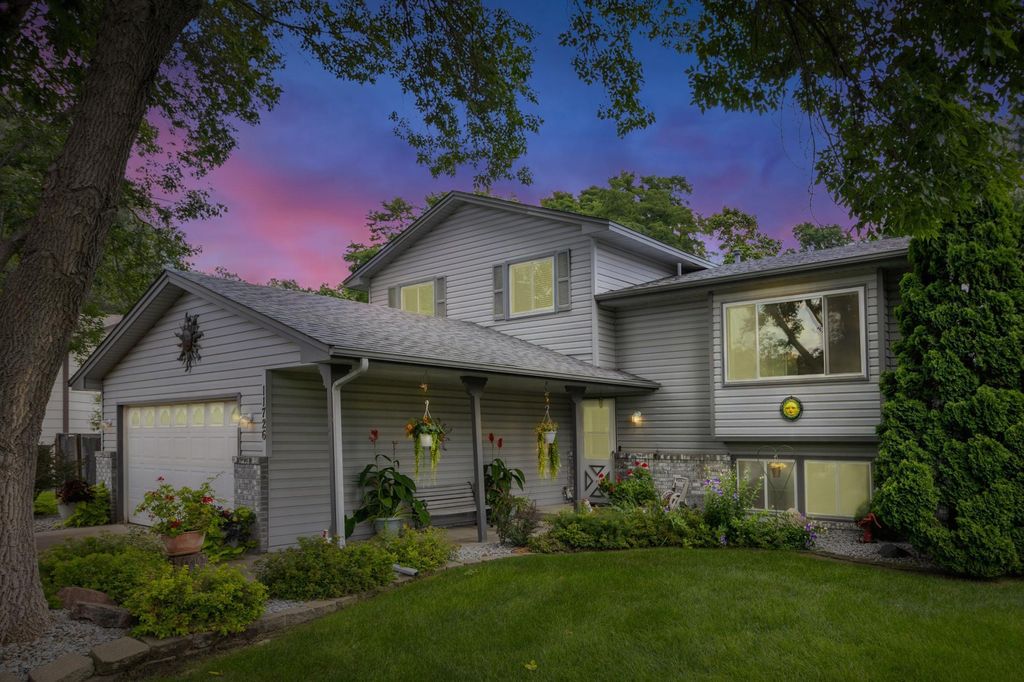 11726 Colorado Avenue N, Champlin, MN 55316
