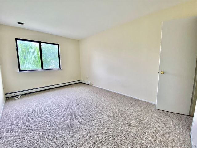 75 Greenway Close 1, Rye Brook, NY 10573