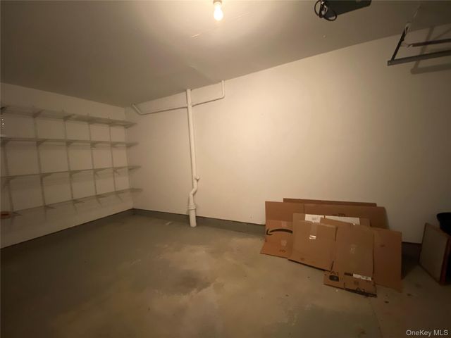 75 Greenway Close 1, Rye Brook, NY 10573