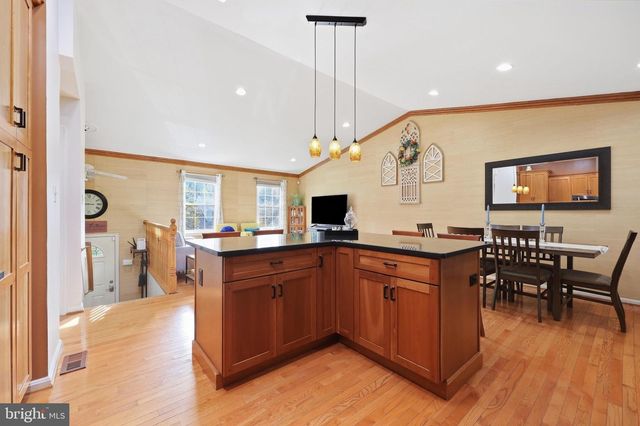 24306 PREAKNESS DR, Damascus, MD 20872