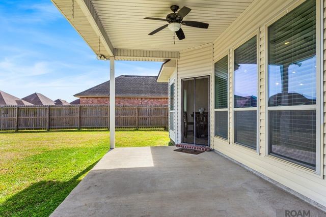 17604 Hoods Ridge Dr, Prairieville, LA 70769