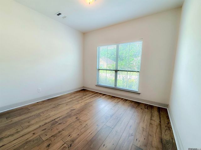 17604 Hoods Ridge Dr, Prairieville, LA 70769