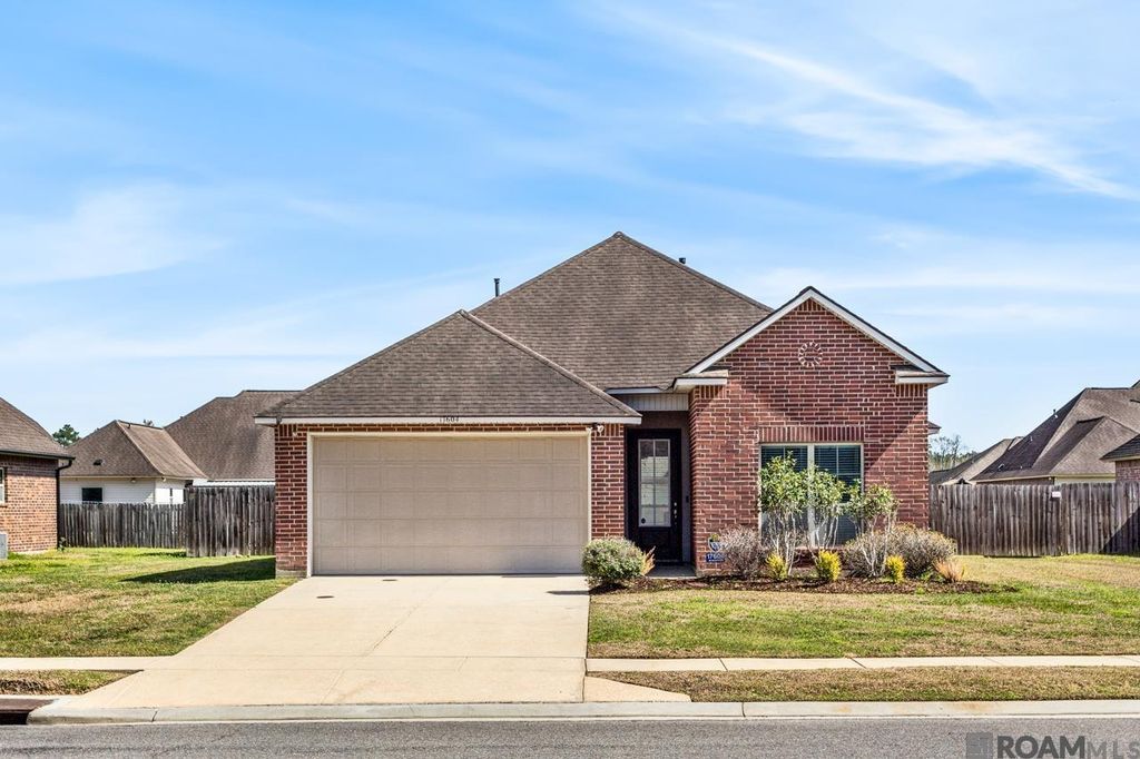 17604 Hoods Ridge Dr, Prairieville, LA 70769