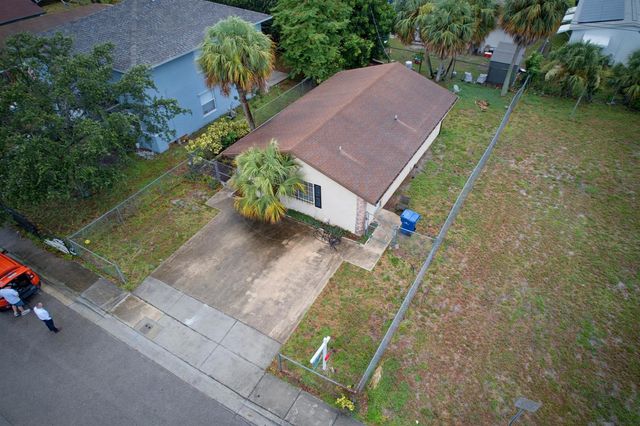 1525 W 17th Street, Riviera Beach, FL 33404