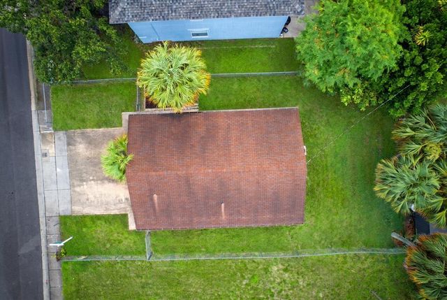 1525 W 17th Street, Riviera Beach, FL 33404