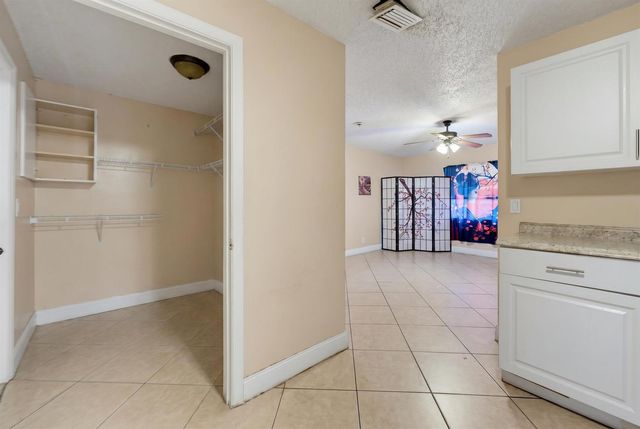 1525 W 17th Street, Riviera Beach, FL 33404