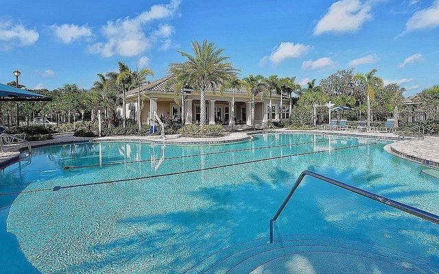 3120 ORIOLE DRIVE 104, Sarasota, FL 34243