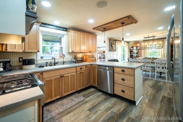 2325 Riley Court, Hudsonville, MI 49426