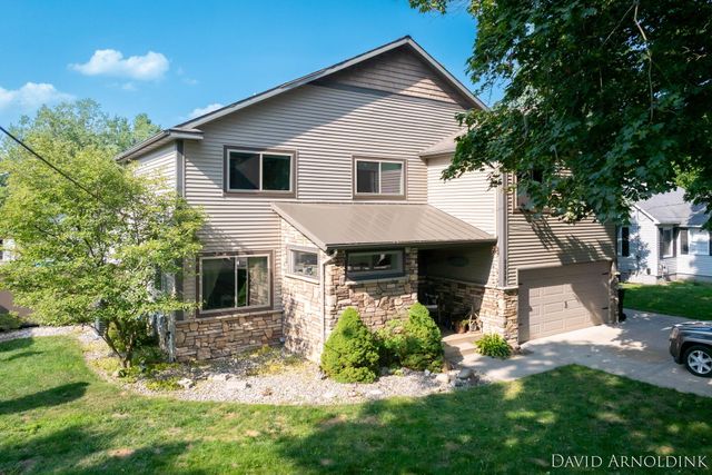 2325 Riley Court, Hudsonville, MI 49426