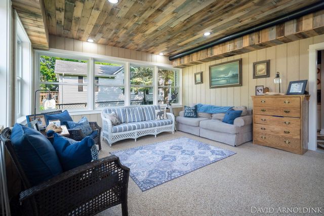2325 Riley Court, Hudsonville, MI 49426