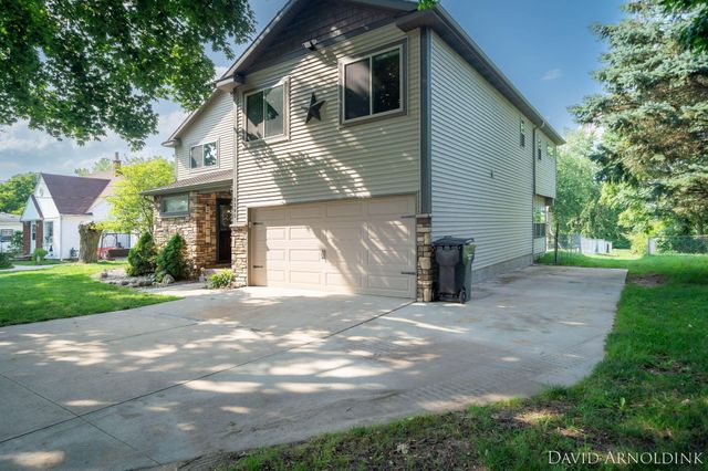 2325 Riley Court, Hudsonville, MI 49426