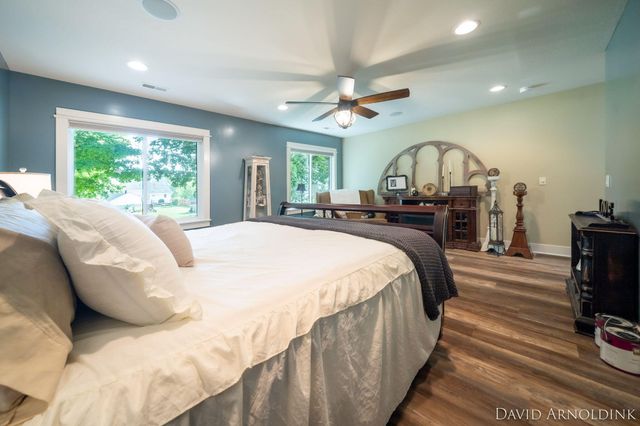 2325 Riley Court, Hudsonville, MI 49426