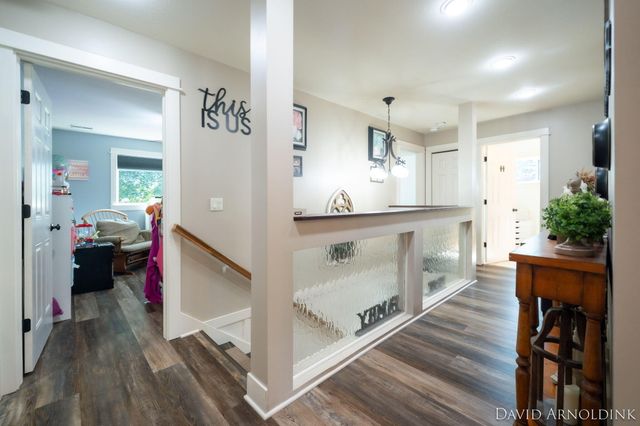 2325 Riley Court, Hudsonville, MI 49426