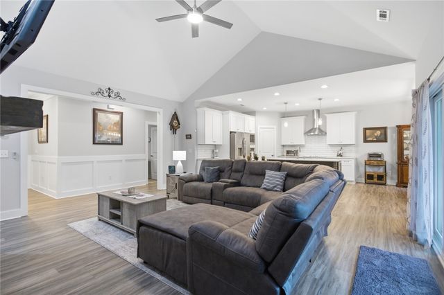 135 McAlister Road, West Union, SC 29696