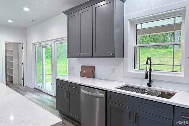 13120 Bear Creek Court, Middlebury, IN 46540