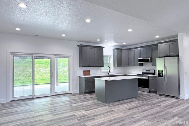 13120 Bear Creek Court, Middlebury, IN 46540