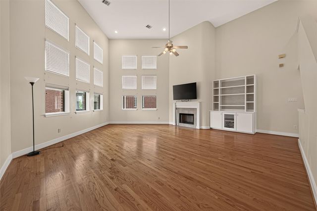 9829 Madeline Alyssa Court, Houston, TX 77025