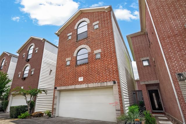 9829 Madeline Alyssa Court, Houston, TX 77025
