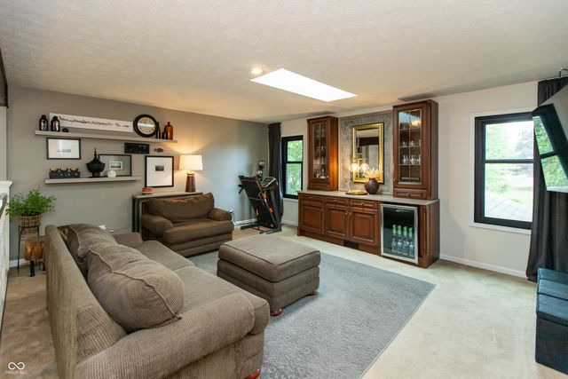 5692 Springhollow Court, Avon, IN 46123