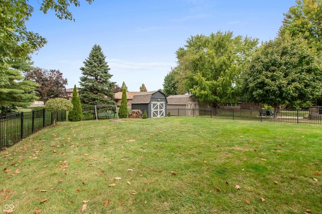 5692 Springhollow Court, Avon, IN 46123