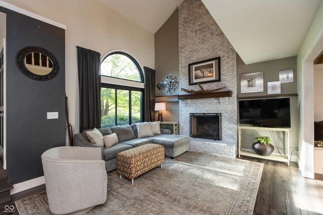 5692 Springhollow Court, Avon, IN 46123