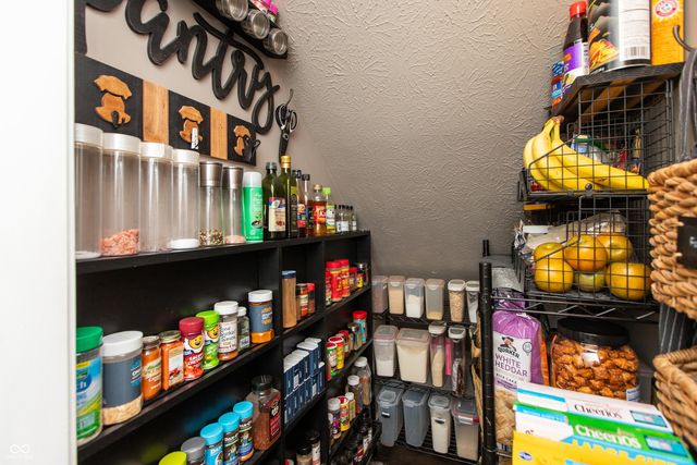 5692 Springhollow Court, Avon, IN 46123