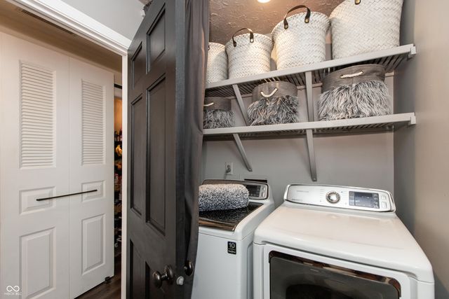 5692 Springhollow Court, Avon, IN 46123