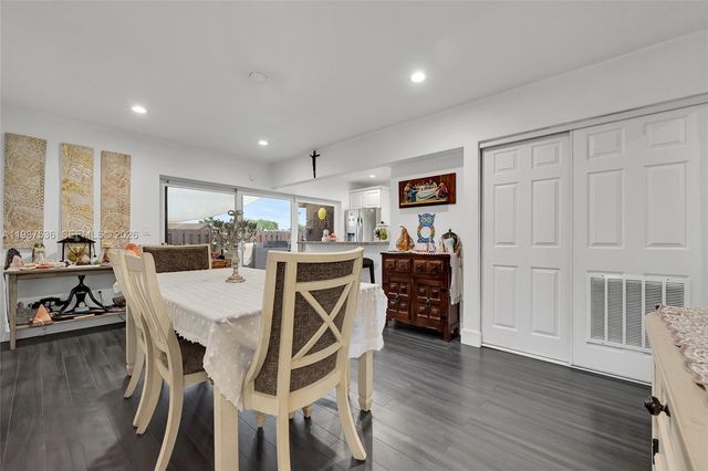 12324 SW 111th S Canal St Rd, Miami, FL 33186