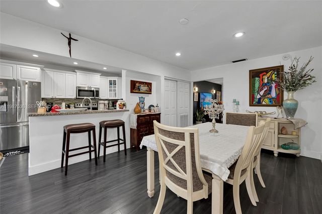 12324 SW 111th S Canal St Rd, Miami, FL 33186