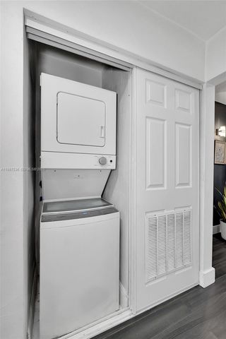 12324 SW 111th S Canal St Rd, Miami, FL 33186