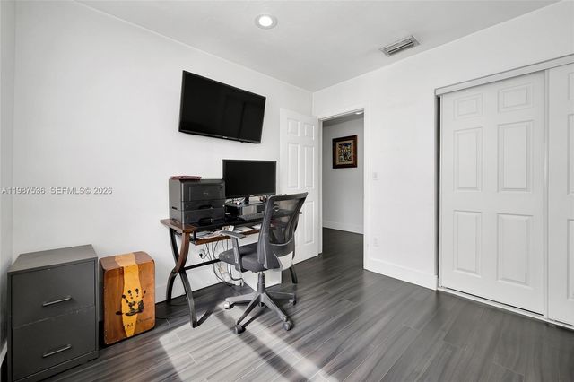 12324 SW 111th S Canal St Rd, Miami, FL 33186