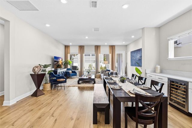 3713 W LEONA STREET, Tampa, FL 33629