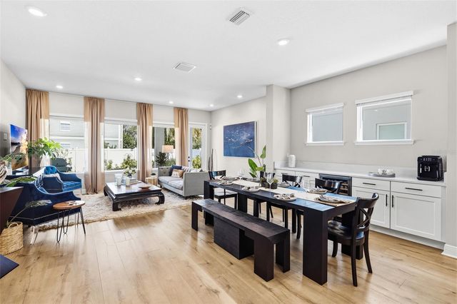 3713 W LEONA STREET, Tampa, FL 33629