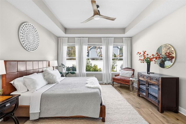 3713 W LEONA STREET, Tampa, FL 33629