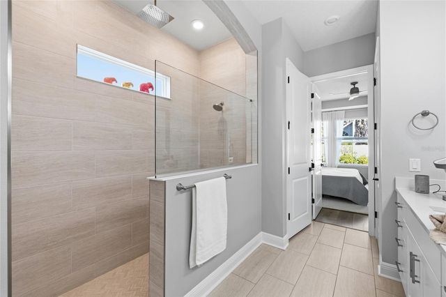 3713 W LEONA STREET, Tampa, FL 33629