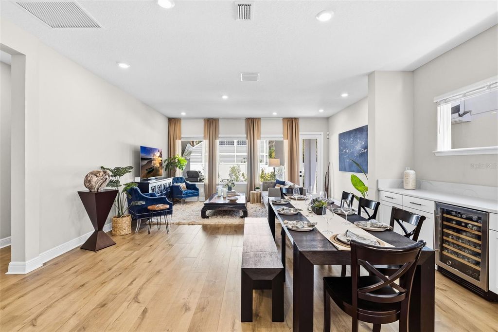 Image 11 of property listing at 3713 W LEONA STREET, Tampa, FL 33629