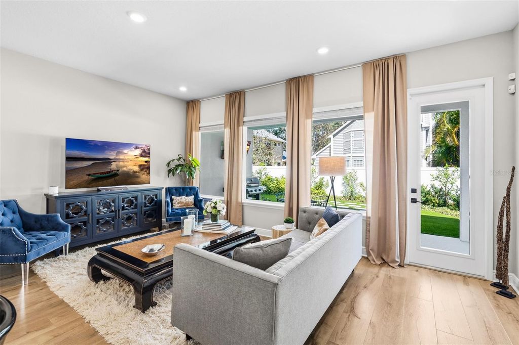 Image 15 of property listing at 3713 W LEONA STREET, Tampa, FL 33629