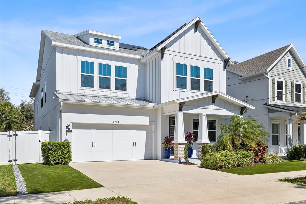 Image 3 of property listing at 3713 W LEONA STREET, Tampa, FL 33629